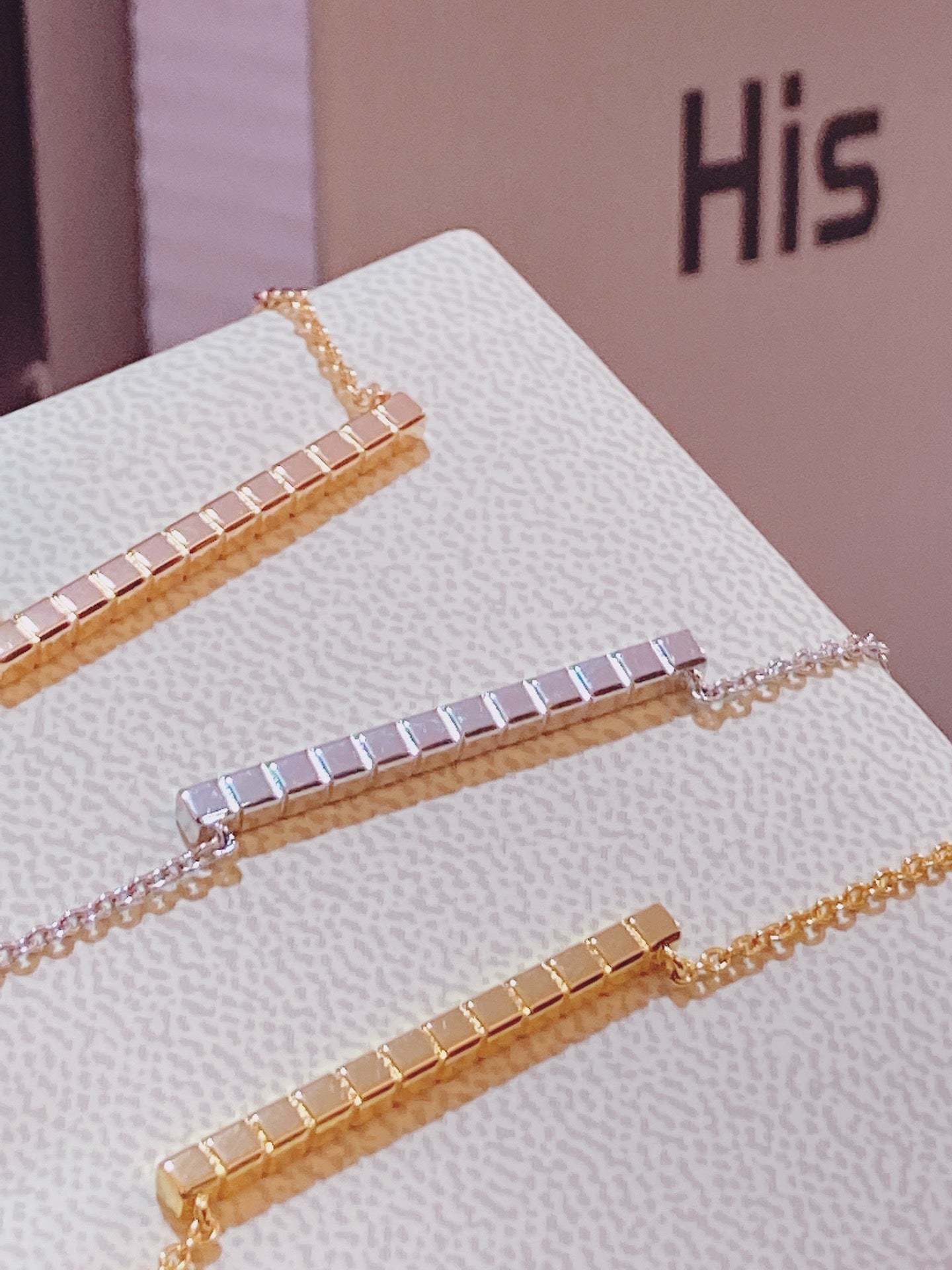 ICE CUBE NECKLACE