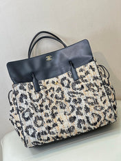 CHANEL 26S SHOPPING TOTE BAG 43 IN LEOPARD PRINT TWEED AND BLACK CALFSKIN
